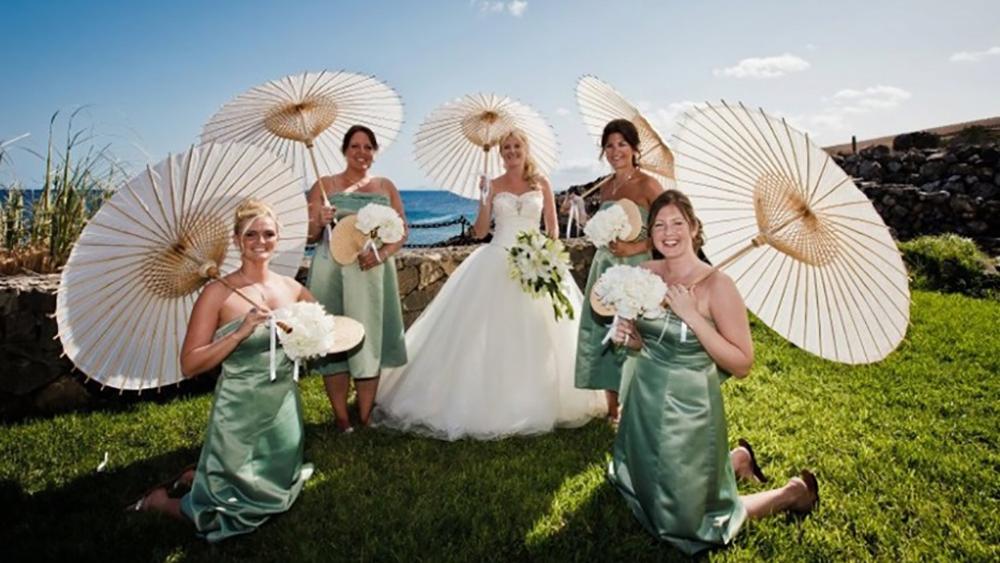 Wedding parasols on sale and fans