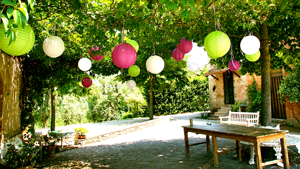 paper lanterns outdoor wedding