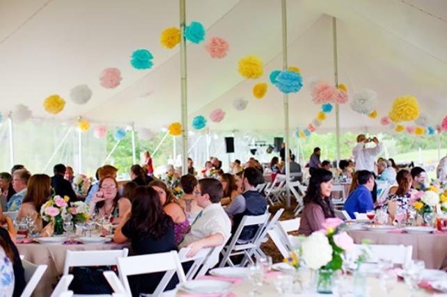 Tissue pompom in Marquee